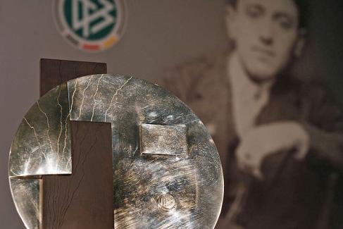Der Julius Hirsch Preis 2022 geht an den SV Blau-Weiß Grana. (Foto: DFB)