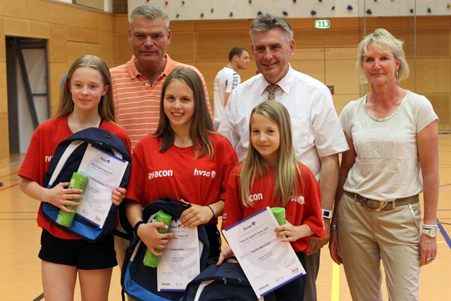 Schirmherr Innenminister Holger Stahlknecht, MdB Manfred Behrens und Corinna Hinkel (Namensgeber Avacon ) überreichten die Auszeichnungen an die erfolgreichsten Teilnehmer.