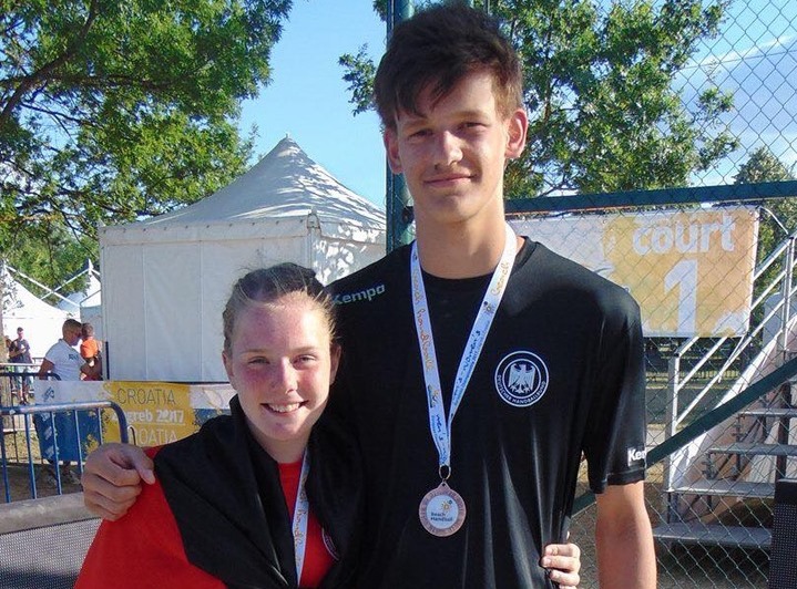Vanessa Dierks und Julian Schmälzlein gewannen Bronze bei den U17 Europameisterschaften im Beachhandball.