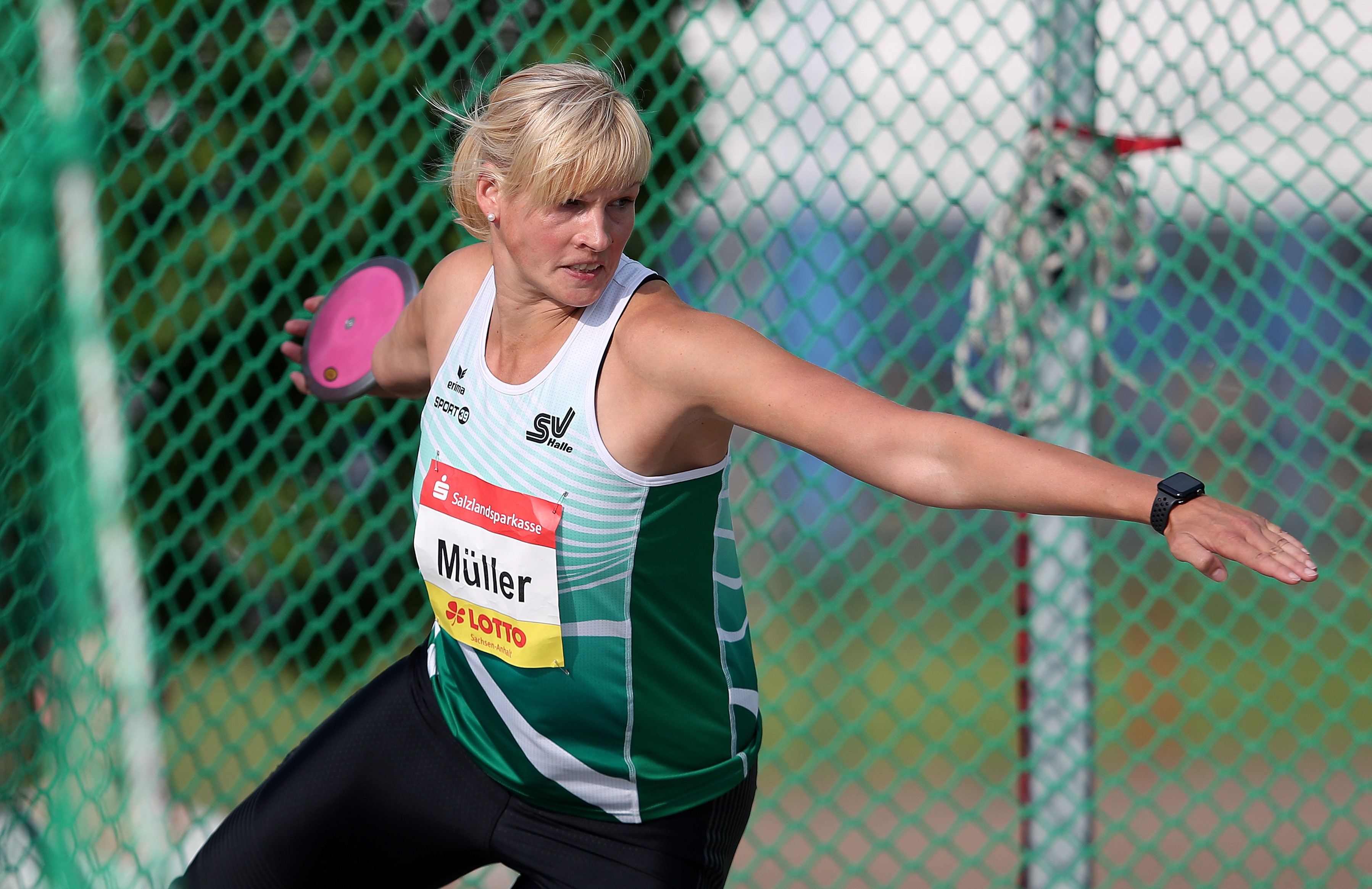 Nadine Müller sicherte sich den Sieg beim Solecup mit einer Weite von 64,17m. (Foto: dpa)
