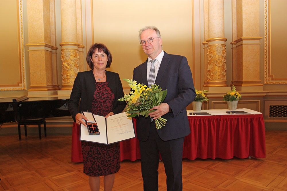 Andrea Holz und der Ministerpräsident des Landes Sachsen-Anhalt Dr. Reiner Haseloff
