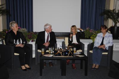 Podiumsdiskussion mit Silke Renk-Lange (Halle), Hansgeorg Kling (Kassel), Prof. Dr. Petra Tzschoppe (Leipzig) und Dr. Gerlinde Rohr (Leipzig). (Foto: M. Schumann/Wochenspiegel)