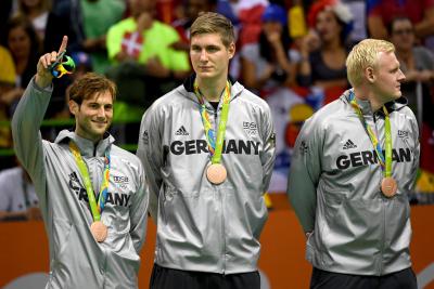 Die deutschen Bronzemedaillengewinner Uwe Gensheimer, Finn Lemke und Patrick Wiencek (von links). Foto: dpa picture alliance