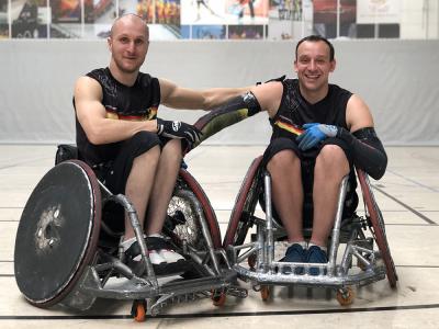Rollstuhlrugby-Nationalspieler Jens Sauerbier und Steffen Wecke (v. l.) vom SV Eiche 05 Biederitz e. V.